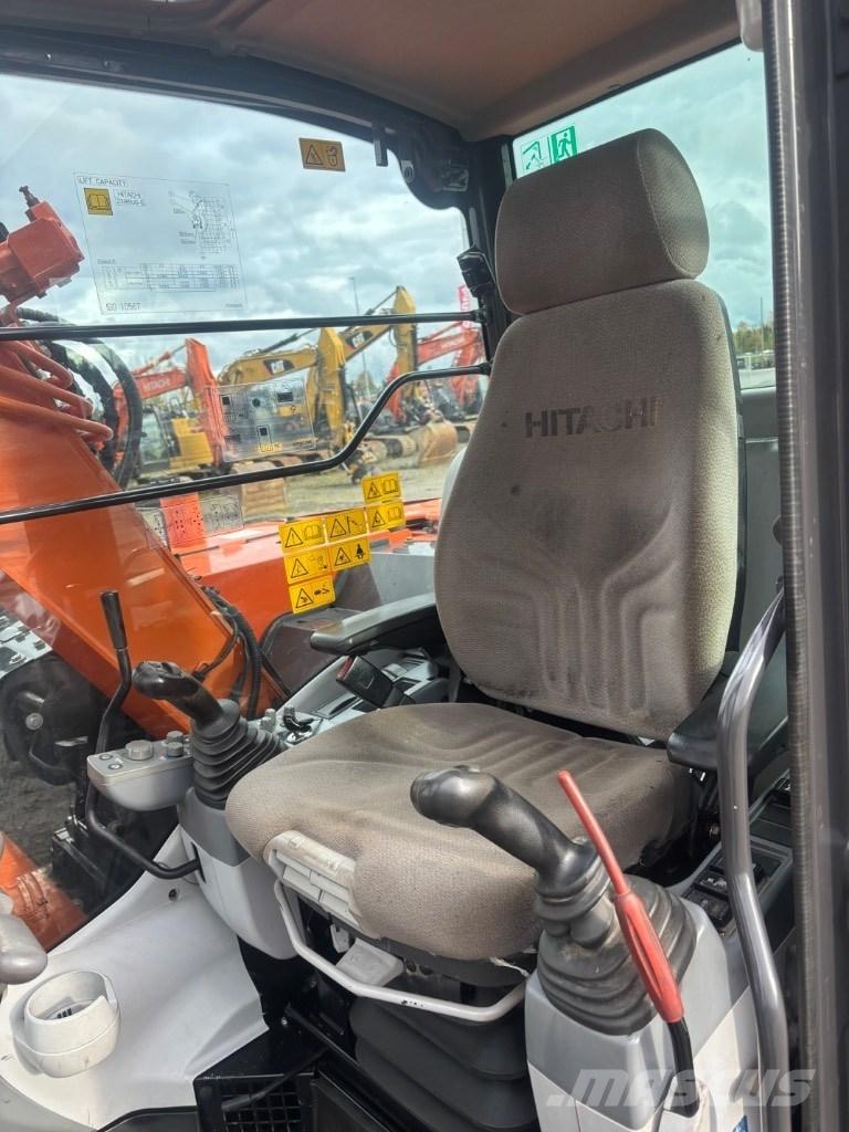 Hitachi ZX 85 US-5A Средни екскаватори 7т - 12т