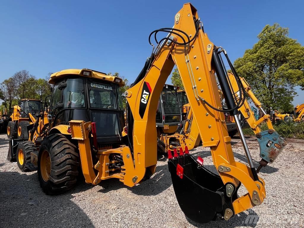 CAT 420 F Товарач със заден ексватор