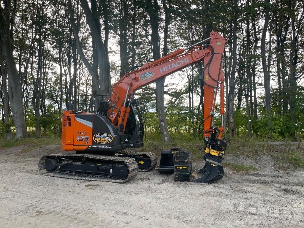 Hitachi ZX 135 US-7 Верижен екскаватор