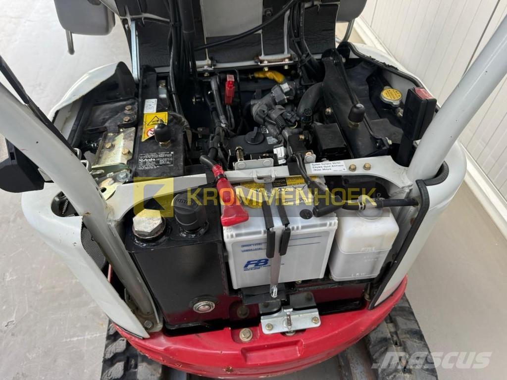 Takeuchi TB 210 R Мини екскаватори < 7 т