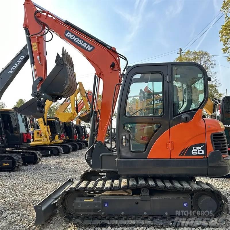 Doosan DX 60 Верижен екскаватор