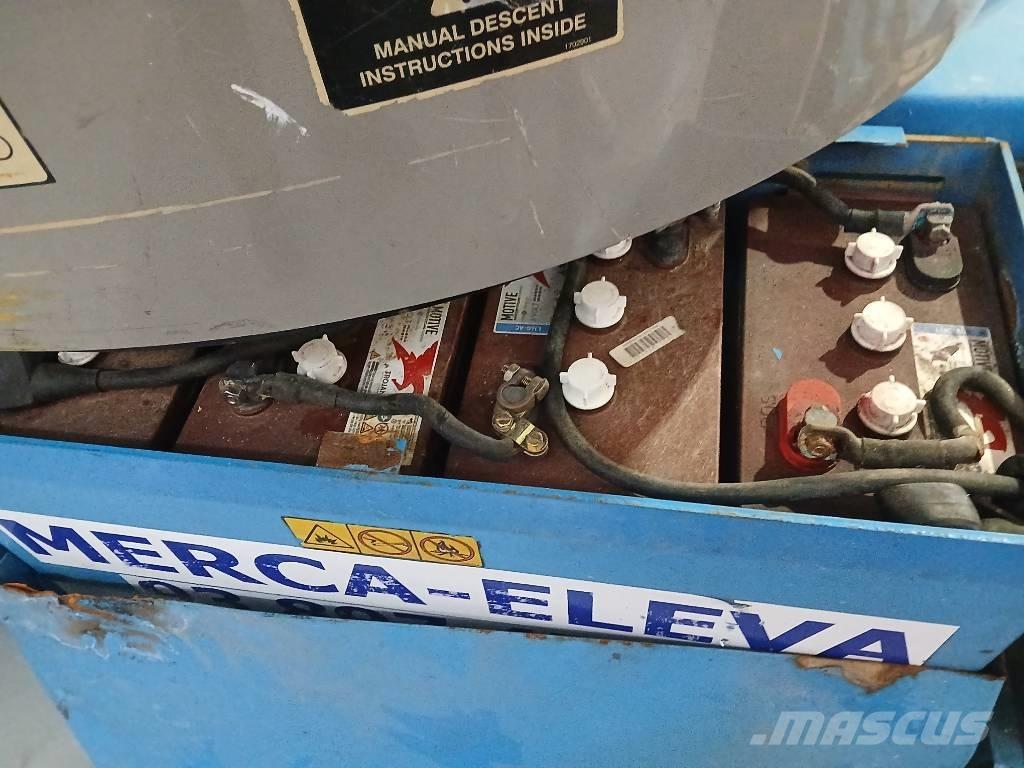 JLG E 300 AJP Съчленени стрелови подемници