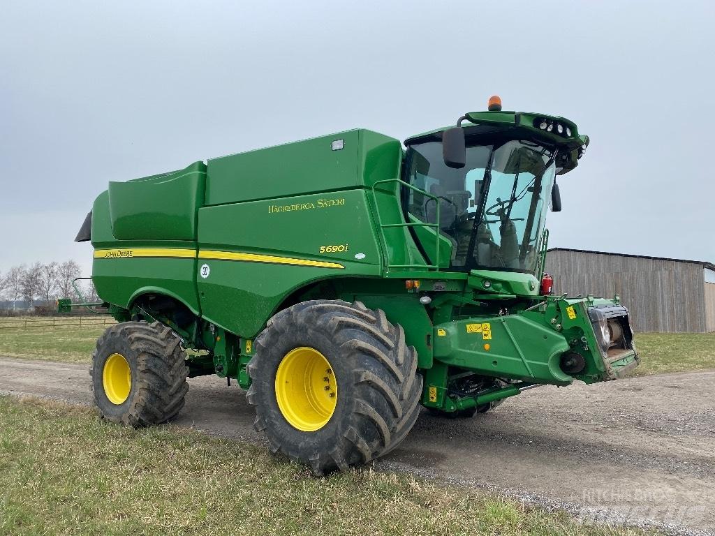 John Deere S 690 i Комбайни
