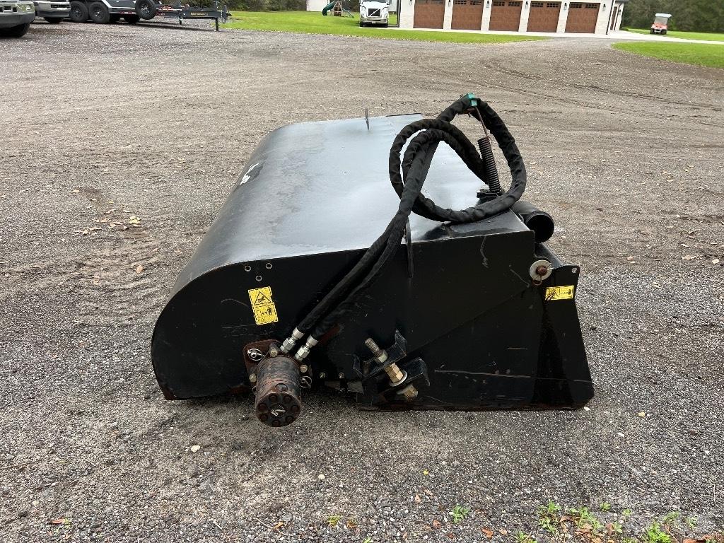 JCB 3C84 Други компоненти