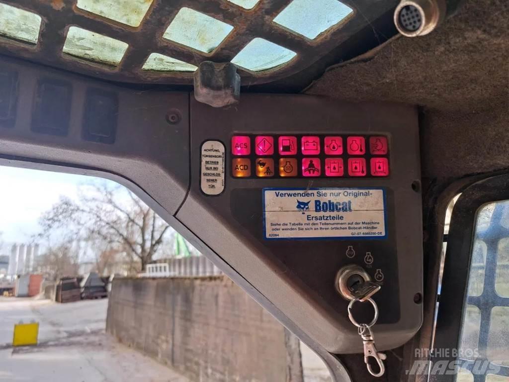 Bobcat S130 Мини товарачи
