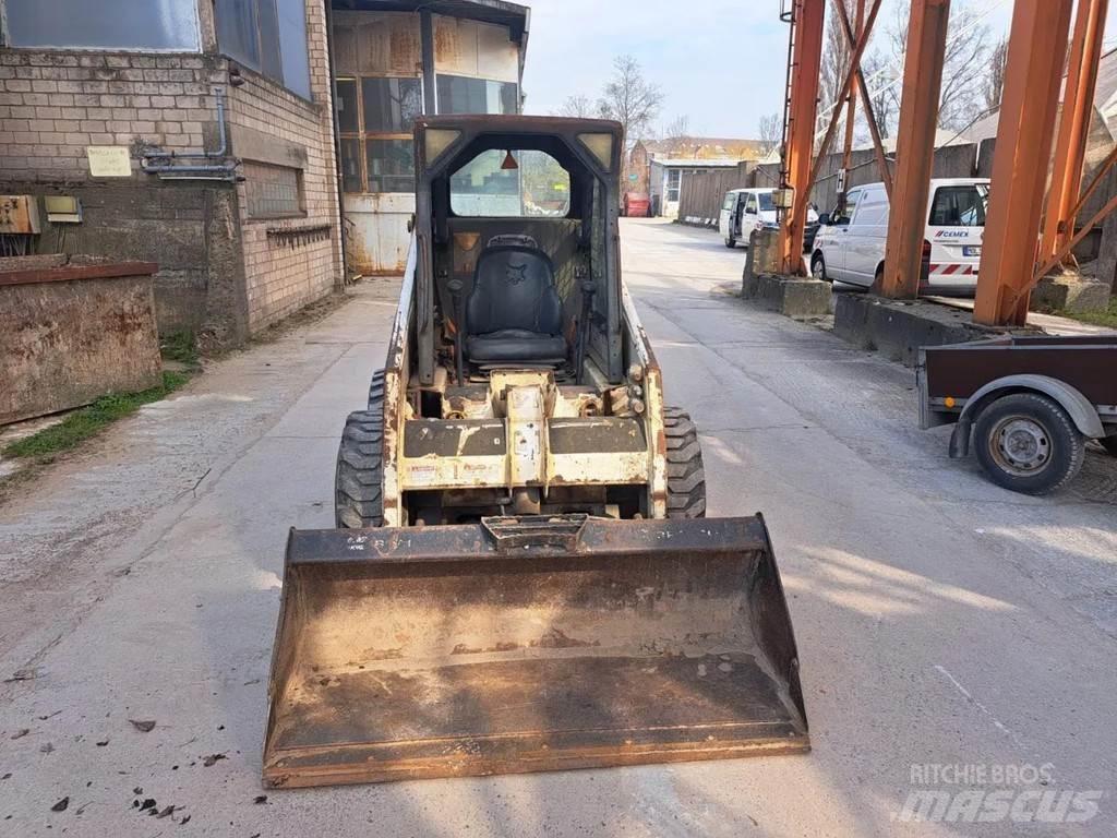 Bobcat S130 Мини товарачи
