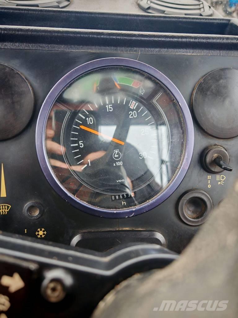 Valmet 705 Трактори