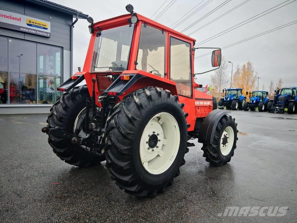 Valmet 705 Трактори
