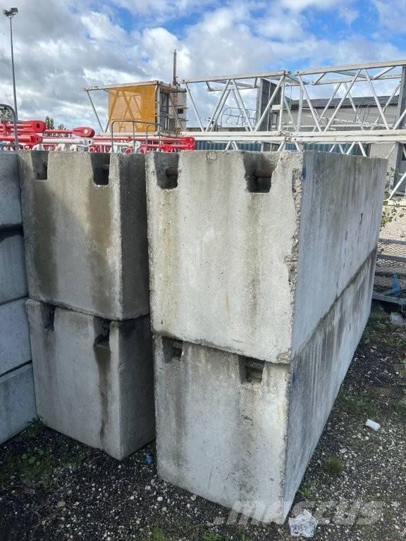 Potain MR 225 Мачтови кранове