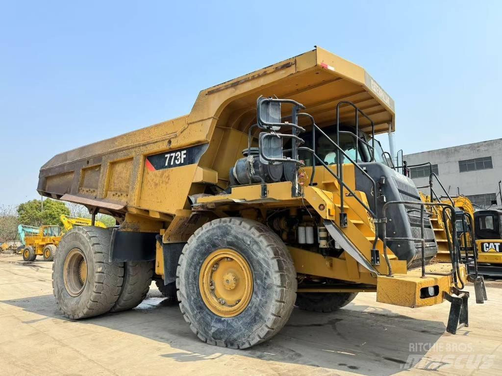 CAT 773 F Твърди самосвали
