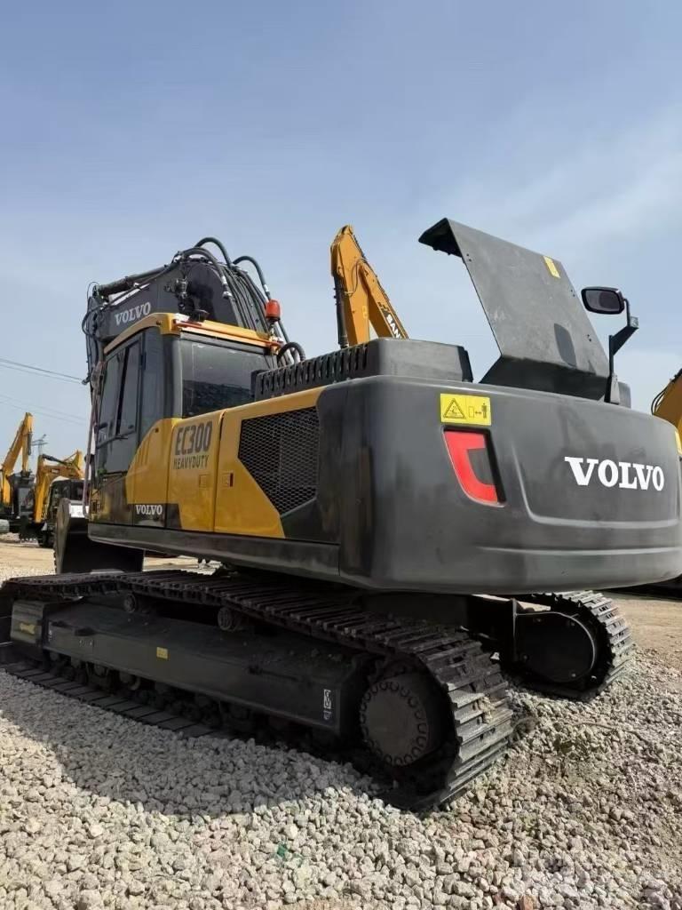Volvo 300D Верижен екскаватор