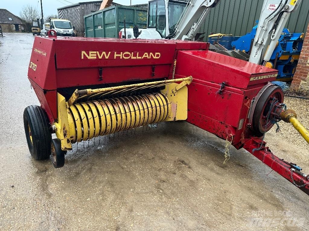 New Holland 370 Балопреси квадратни
