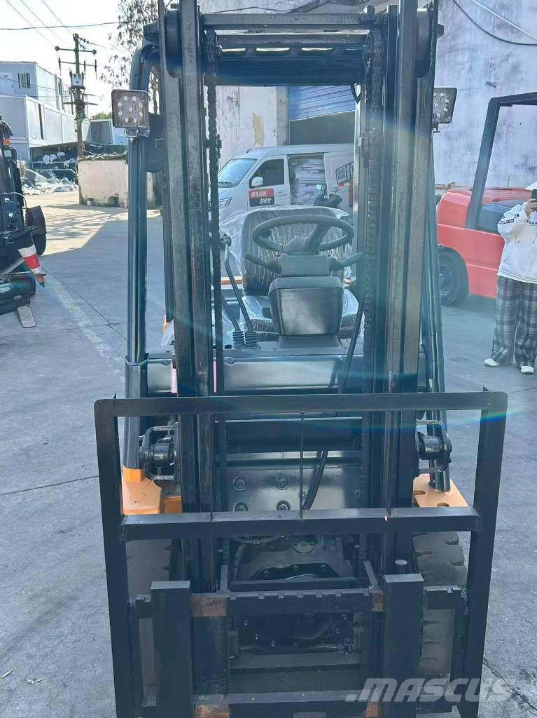 Toyota 1.5t Дизелови камиони