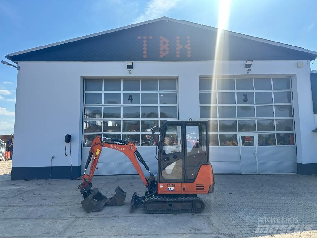 Hitachi ZX 19-6 Мини екскаватори < 7 т