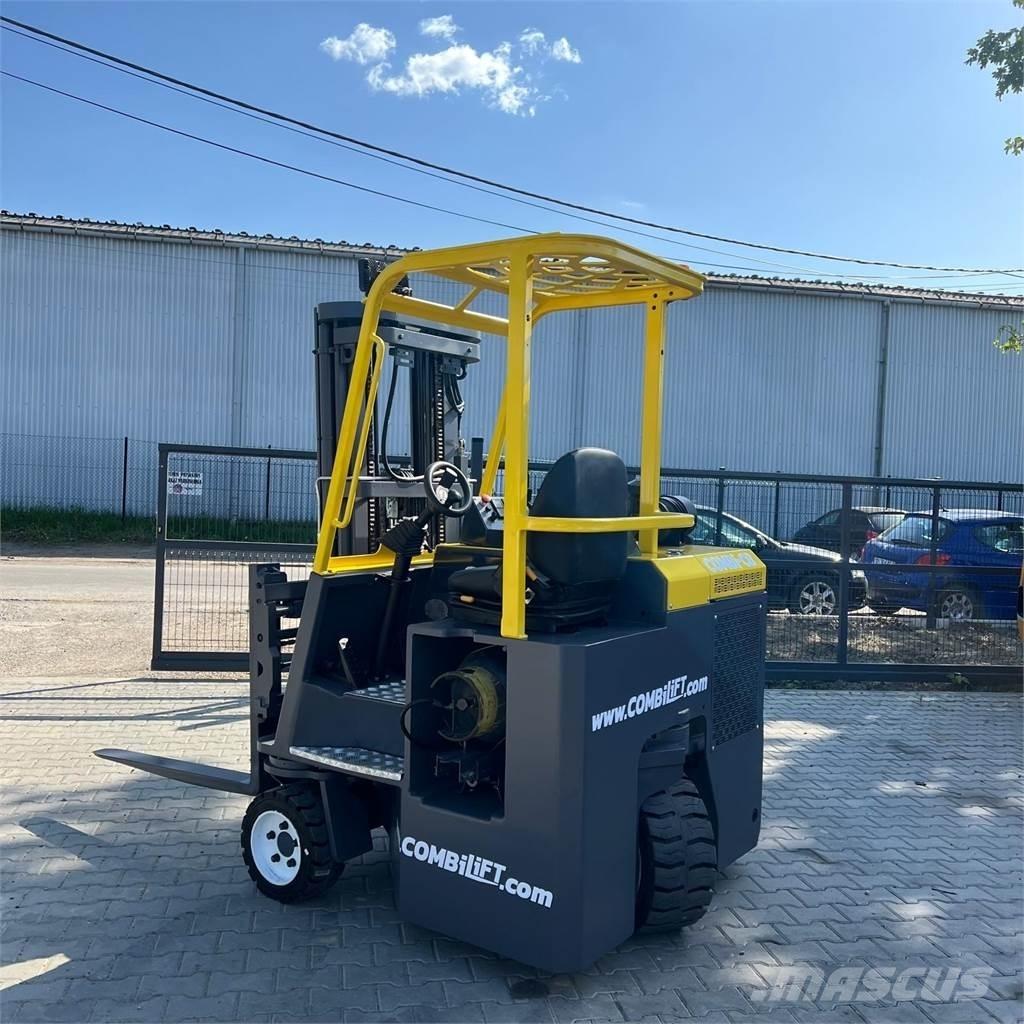 Combilift CBE 3000 Повдигач с движение в 4 посоки