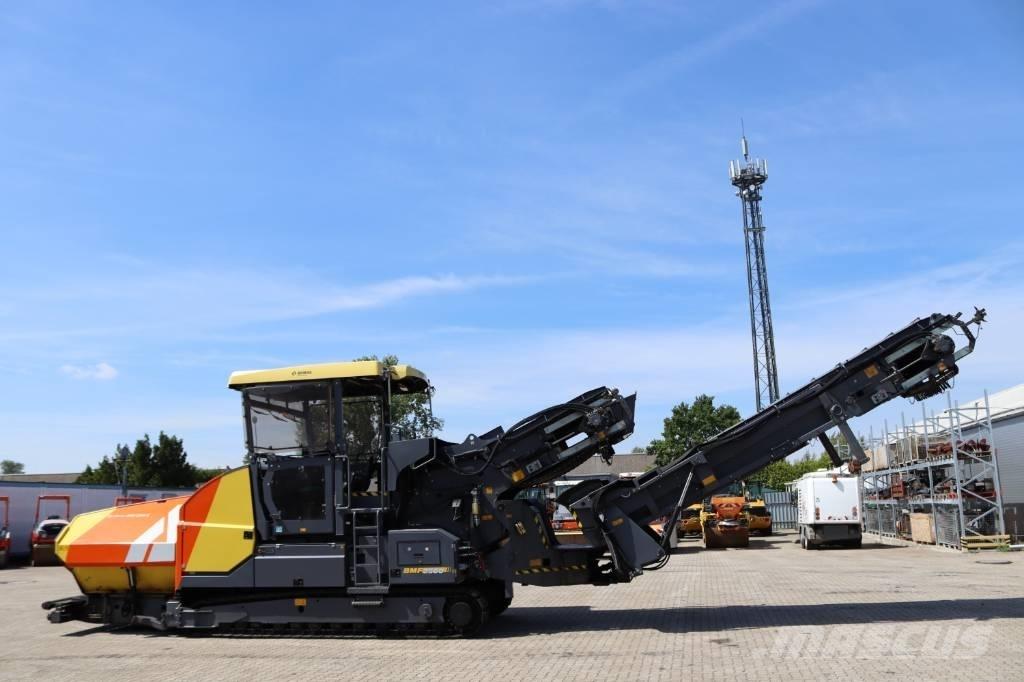 Bomag BMF 2500 S Машини за асфалт