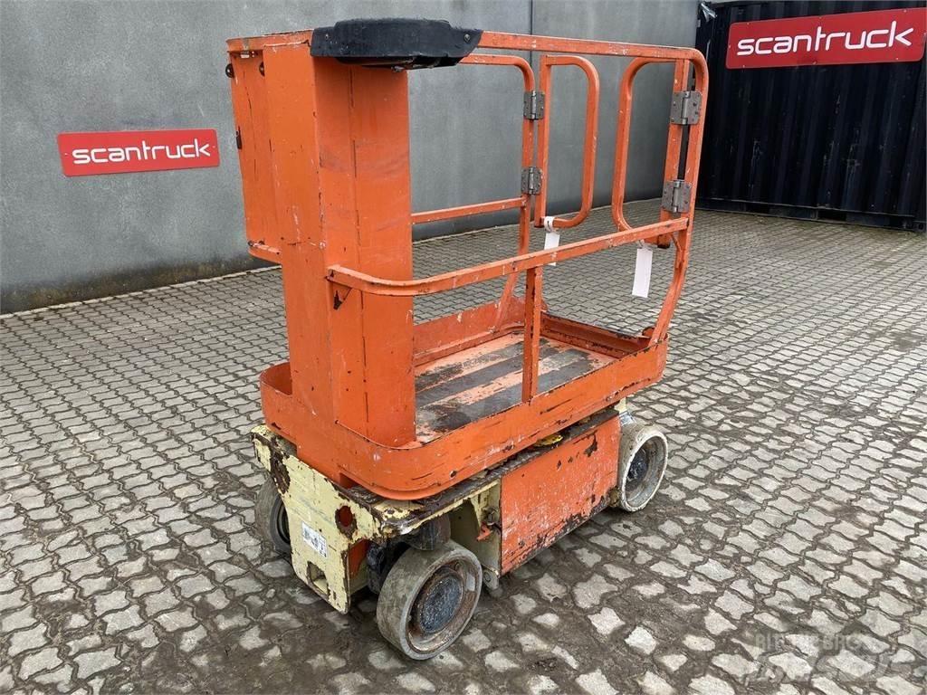 JLG 1230ES Вертикални мачтови повдигачи
