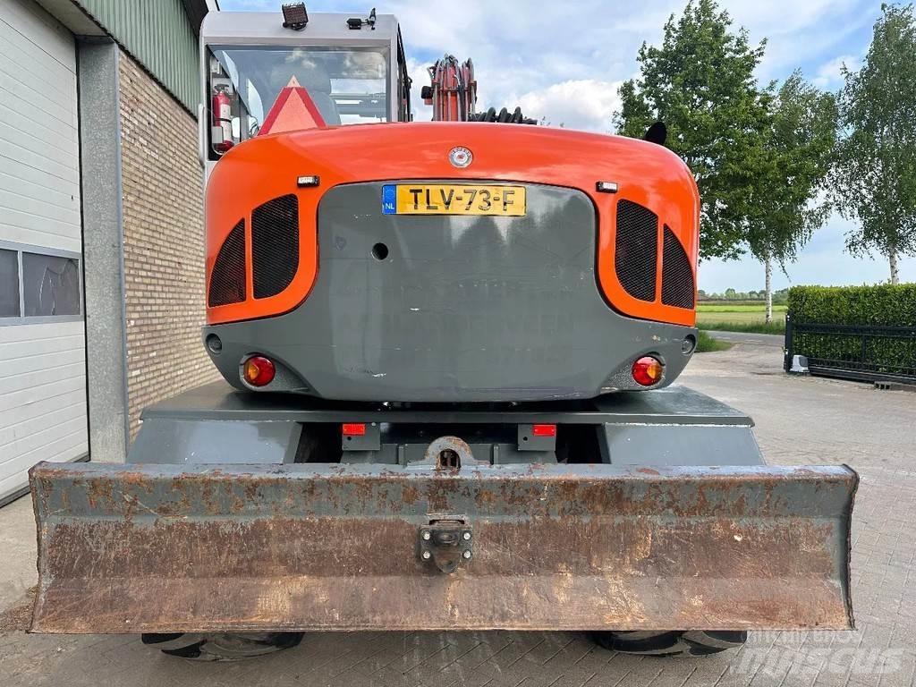 Neuson 9503 Средни екскаватори 7т - 12т