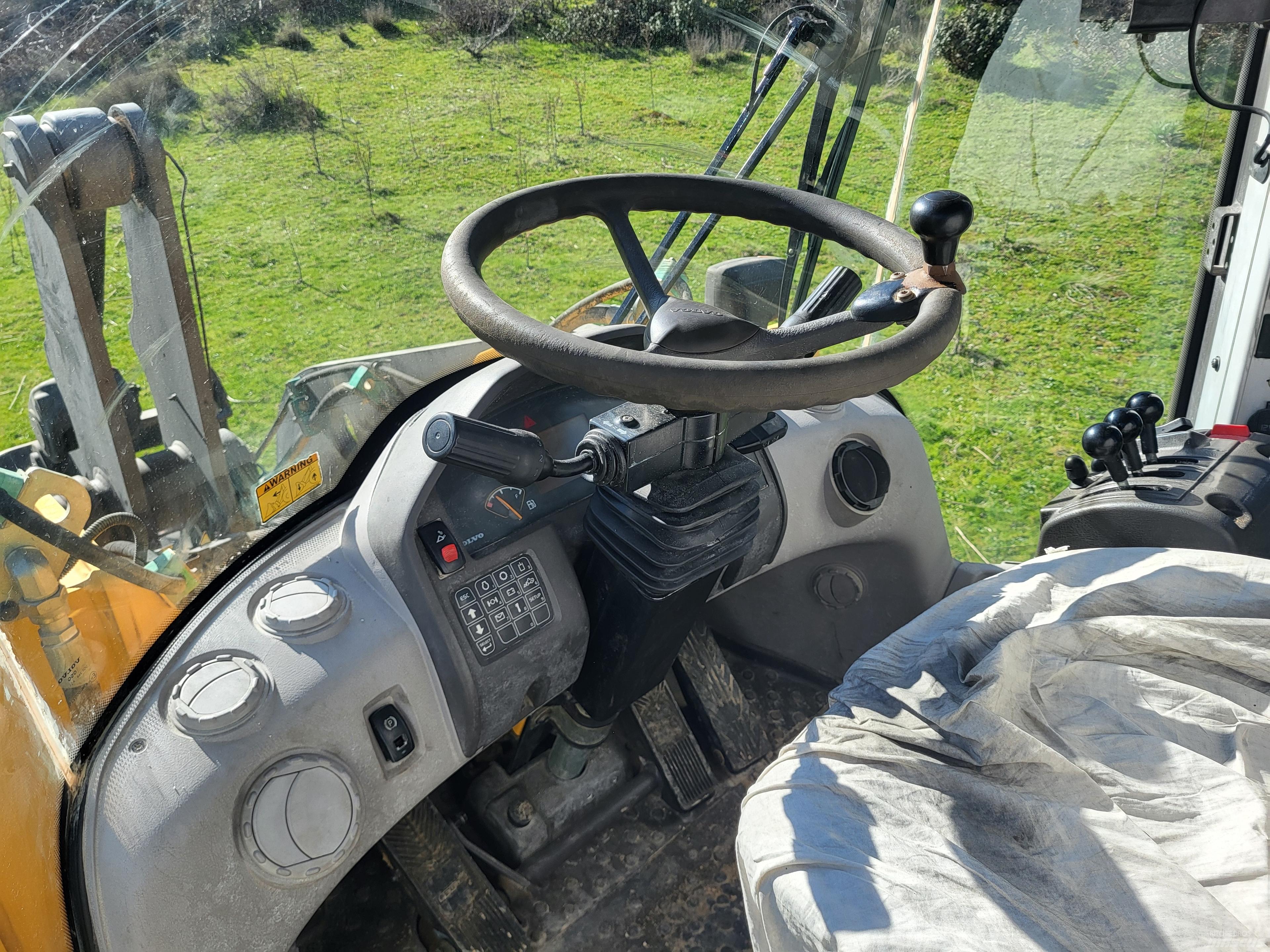 Volvo L90f Колесни товарачи
