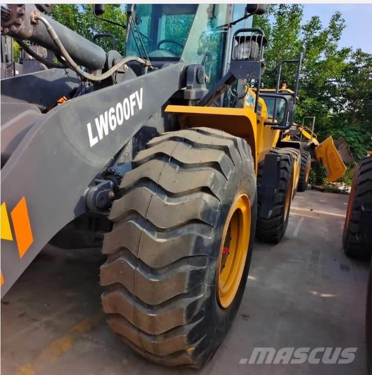 XCMG LW 600 FV Колесни товарачи