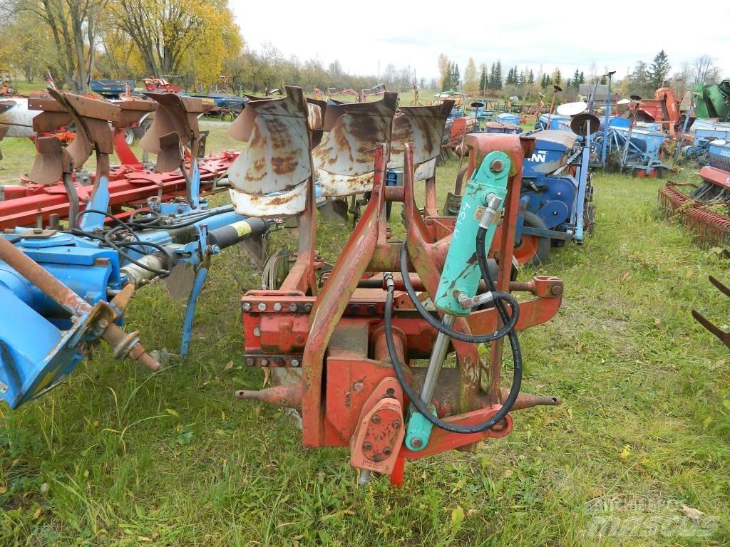 Kverneland 3 Реверсивни плугове