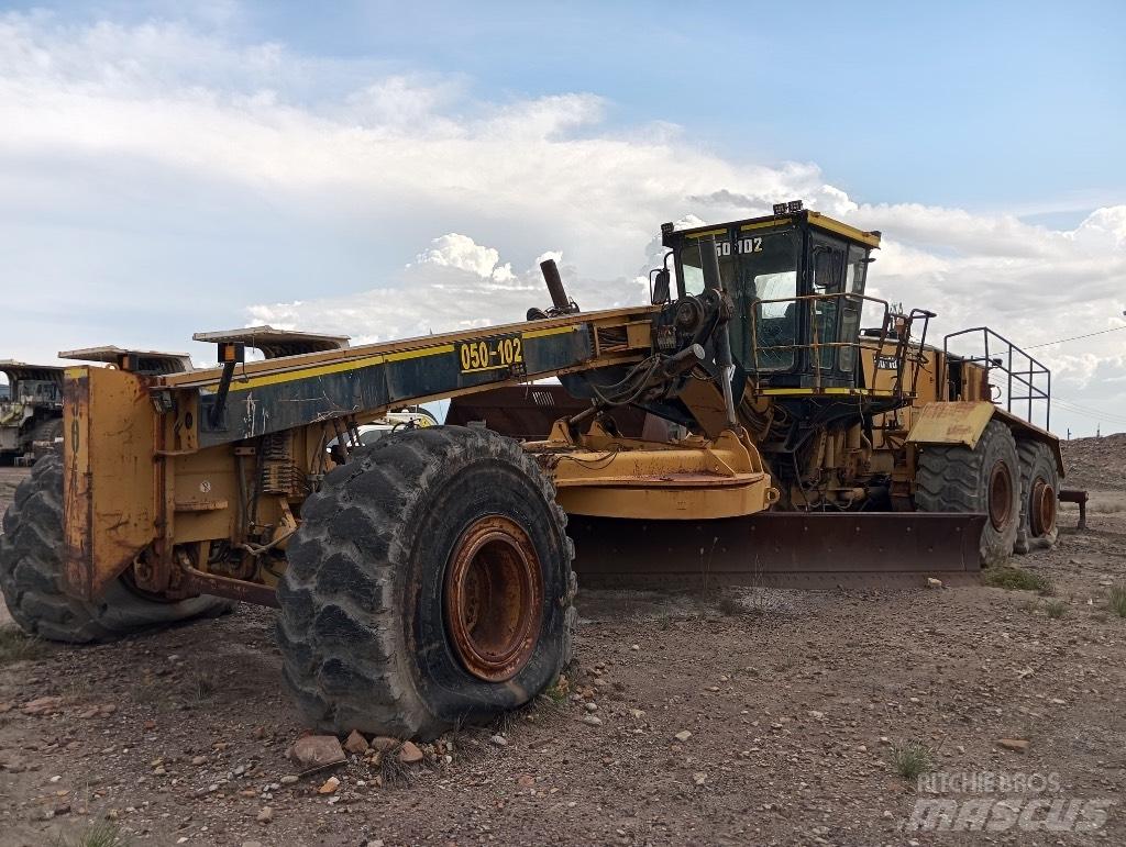CAT 24 M Грейдери