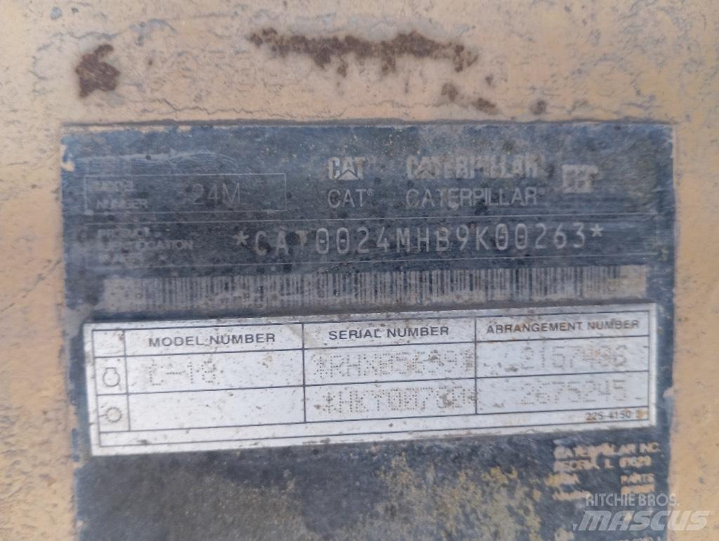 CAT 24 M Грейдери