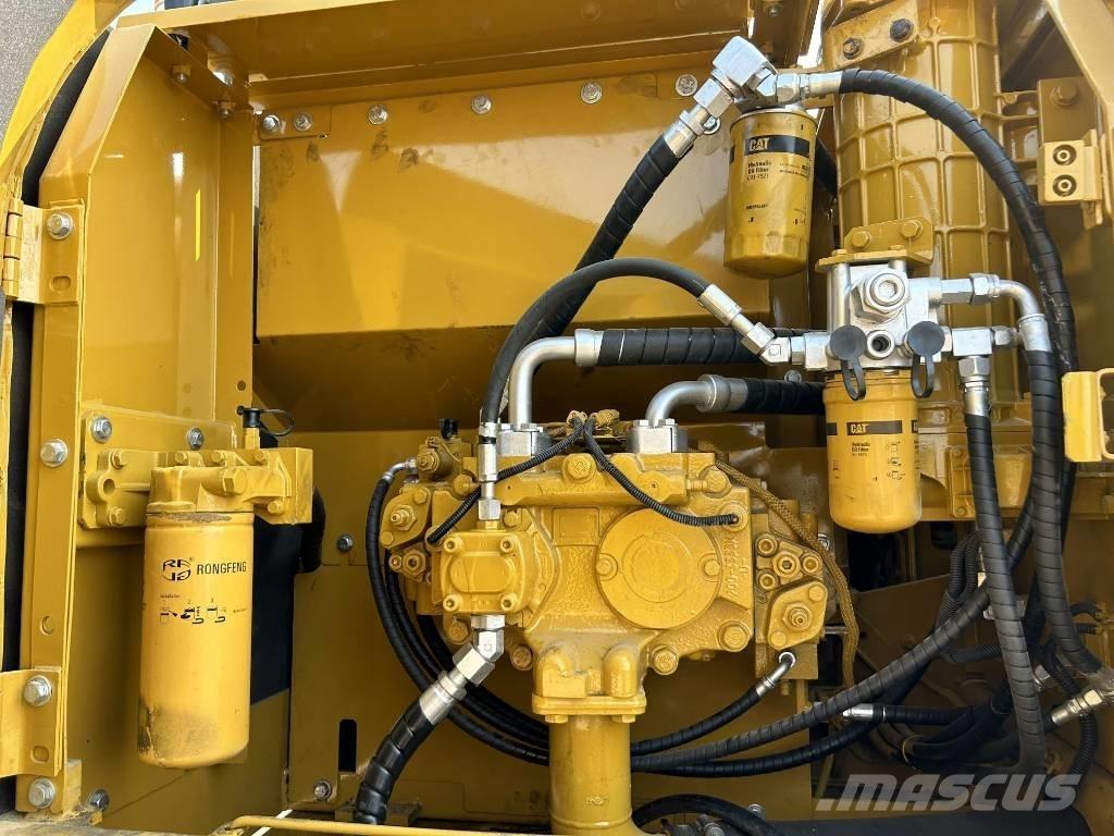CAT 320 D L Верижен екскаватор