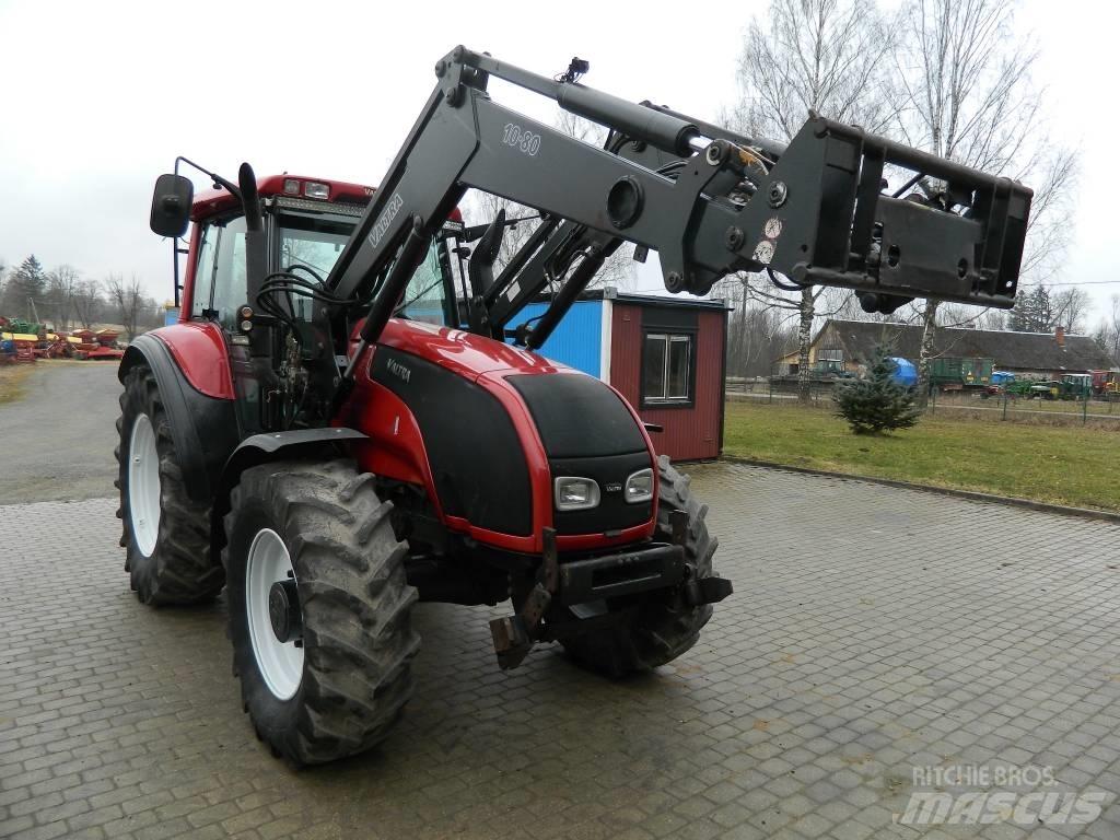 Valtra T 140 Трактори