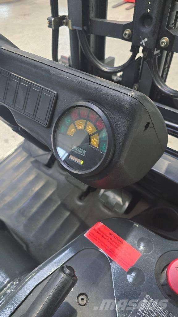 Linde E 16 C Електрически вилични кари-повдигачи