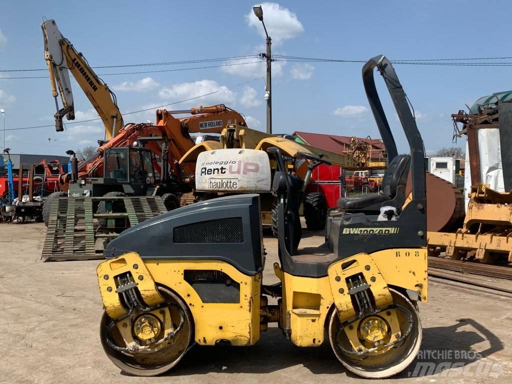 Bomag BW 100 AD-4 Двойни барабанни ролки
