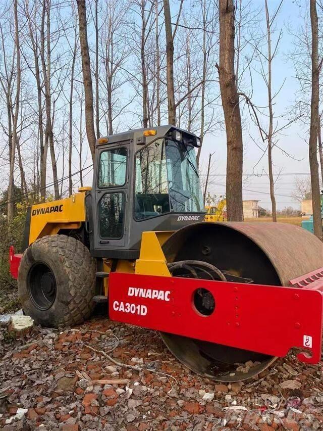 Dynapac CA301 Еднобарабанни ролки
