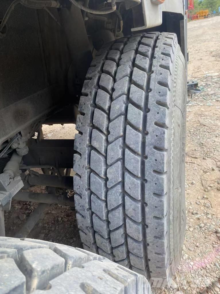 Sany SAC2200T Всъдеходни кранове