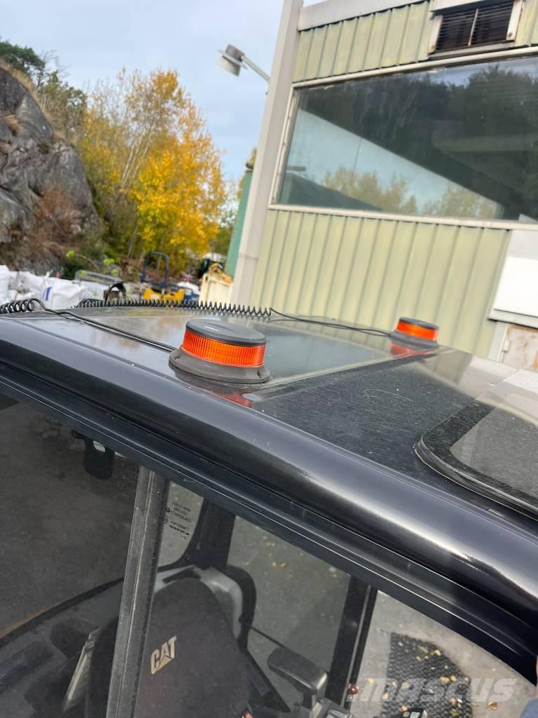 CAT 301.7 D Rototilt Мини екскаватори < 7 т