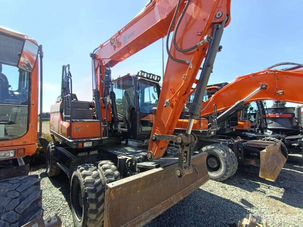 Doosan DX140W-5 Колесни екскаватори