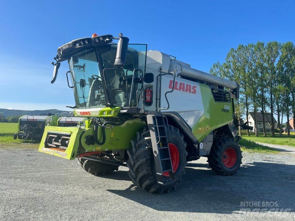 CLAAS Trion Комбайни