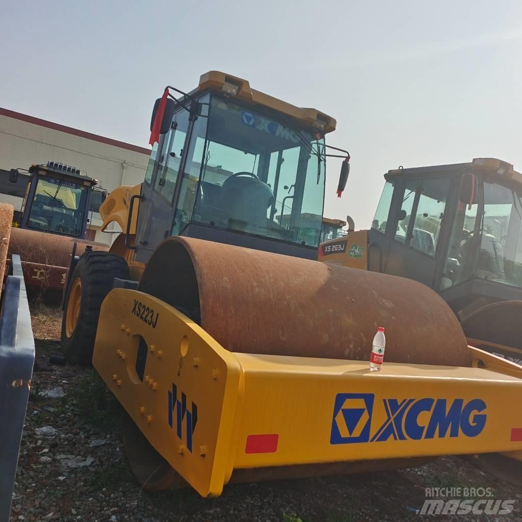 XCMG XS223J Еднобарабанни ролки
