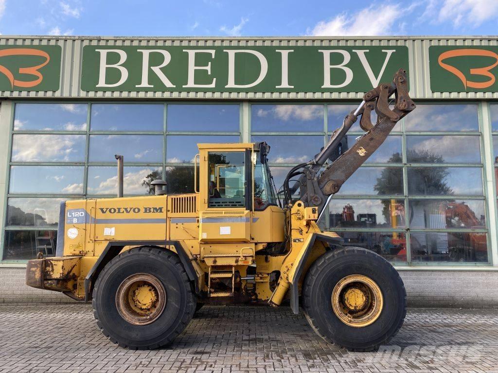 Volvo BM L 120 B Колесни товарачи