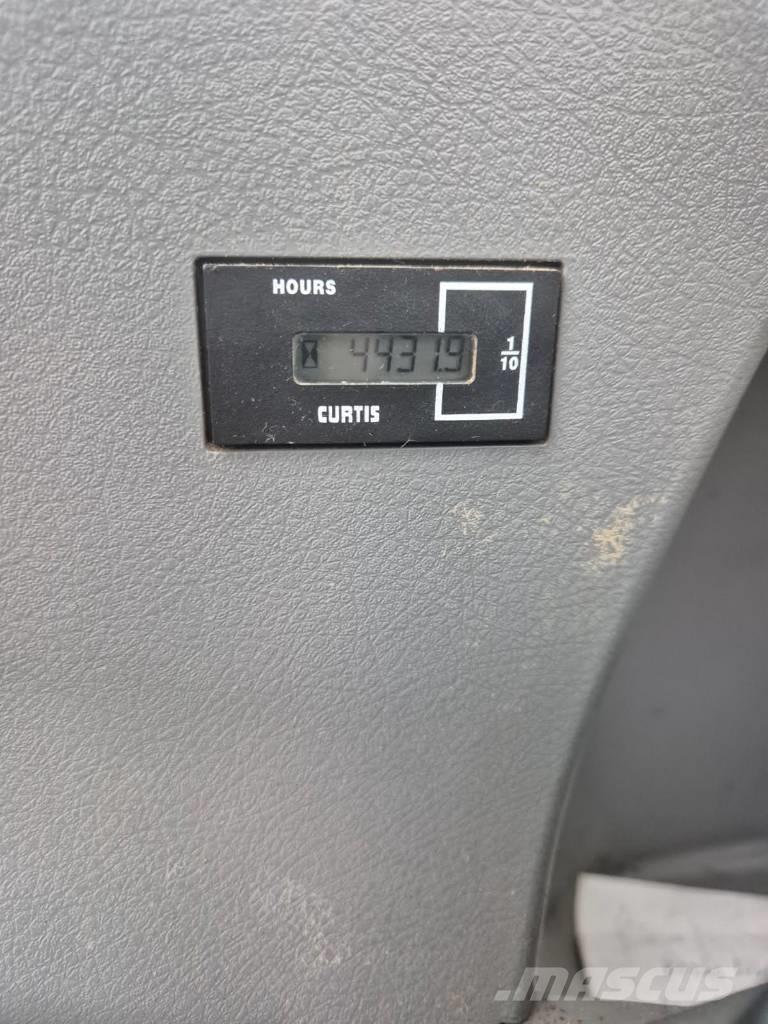 Bobcat E 80 Средни екскаватори 7т - 12т