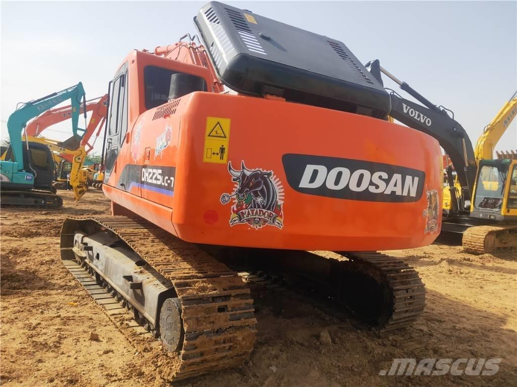 Doosan DH 225 LC-7 Верижен екскаватор