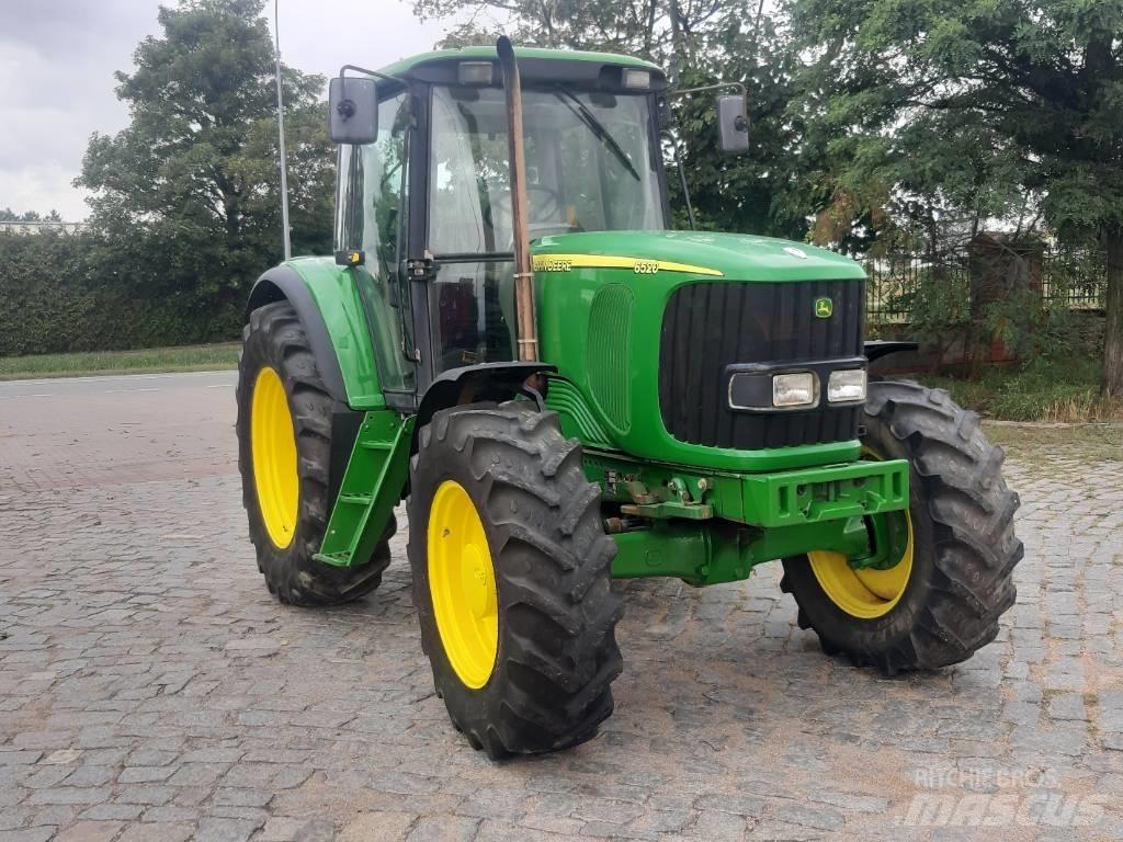 John Deere 6520 Трактори