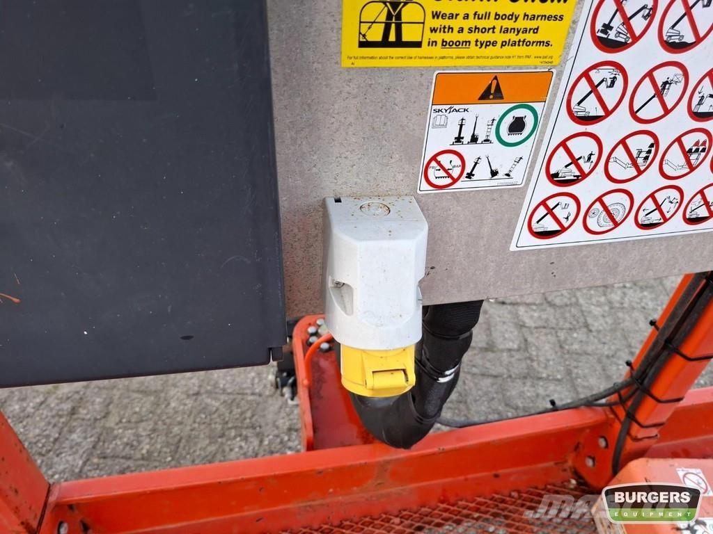 SkyJack SJ85 AJ Съчленени стрелови подемници