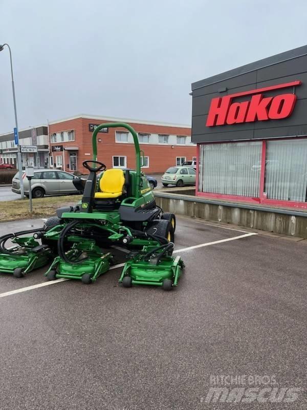 John Deere 9009 Косачки за околни терени на голф игрища