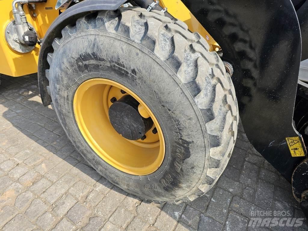 Sany SW085 Колесни товарачи