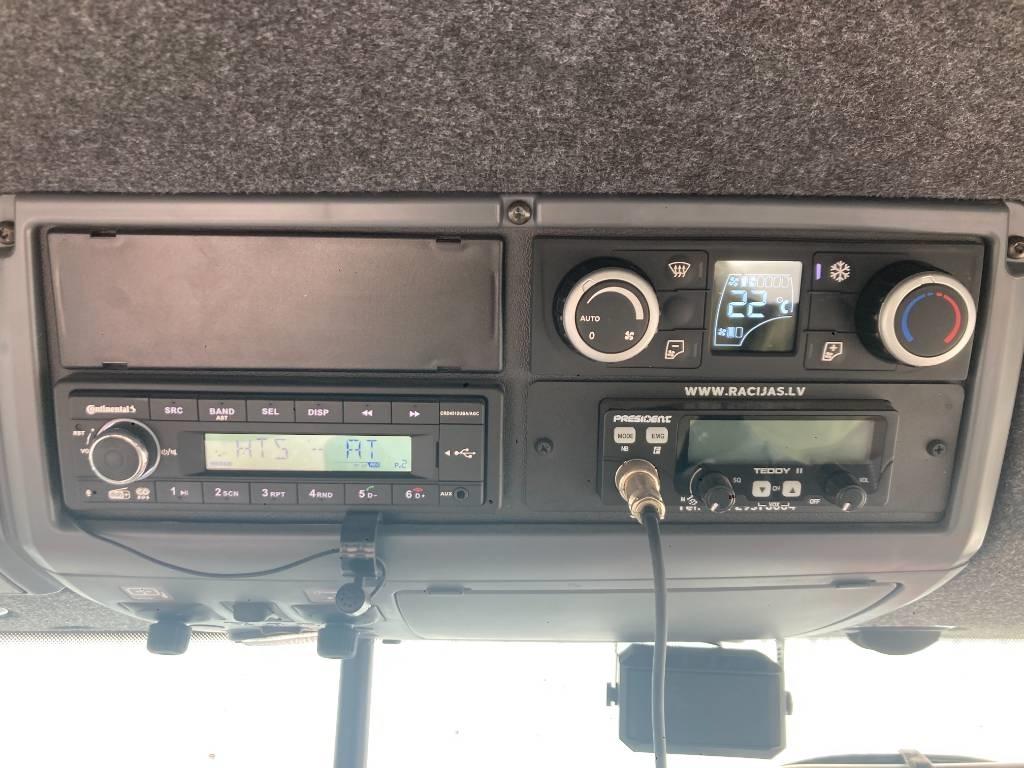 Valtra Q 305 Трактори