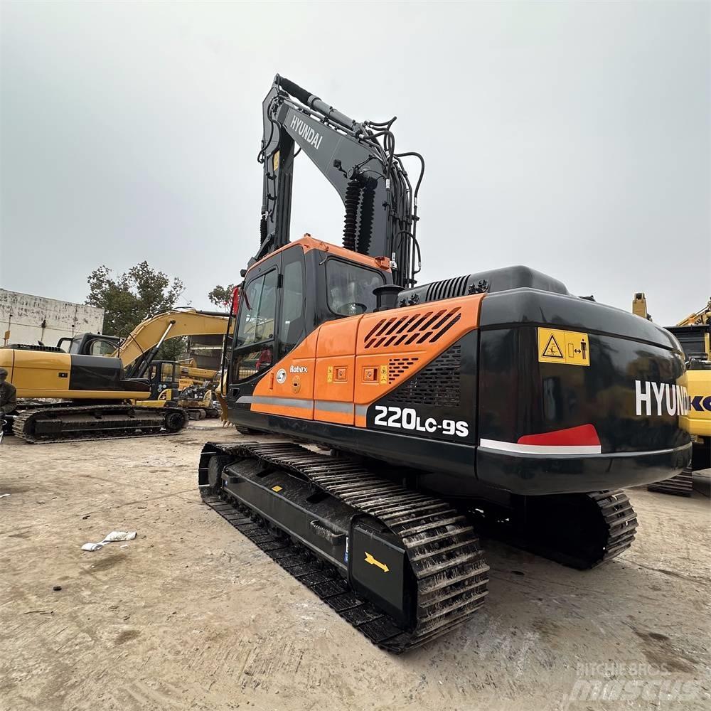 Hyundai R220LC-9S Верижен екскаватор