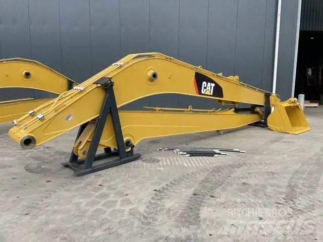 CAT 323D 15m Set Товарачи със заден ескаватор