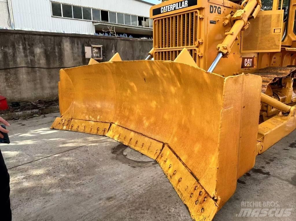 CAT D 7 G Грейдери