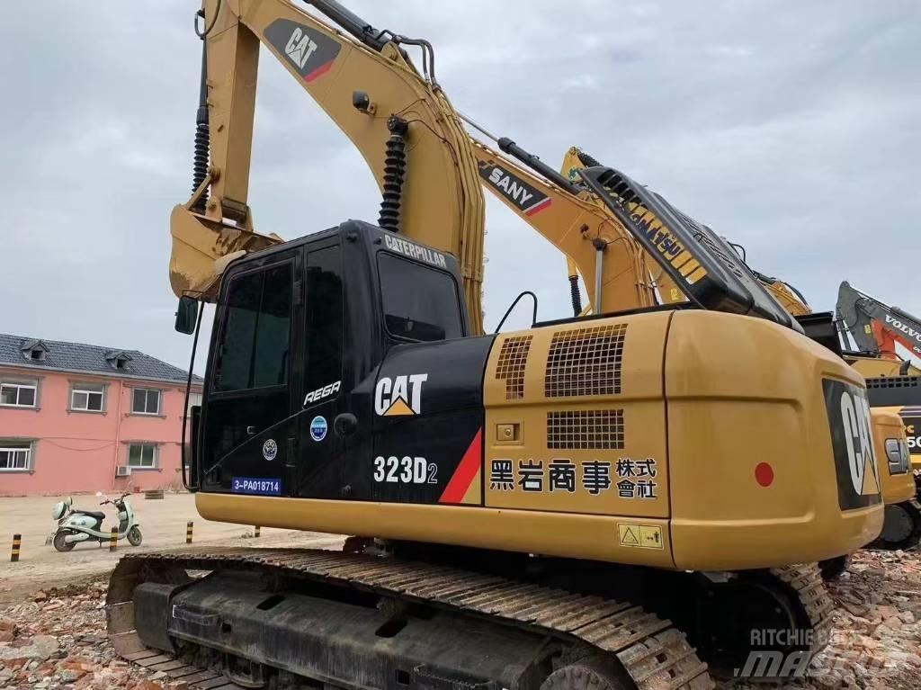 CAT 323 D L Верижен екскаватор