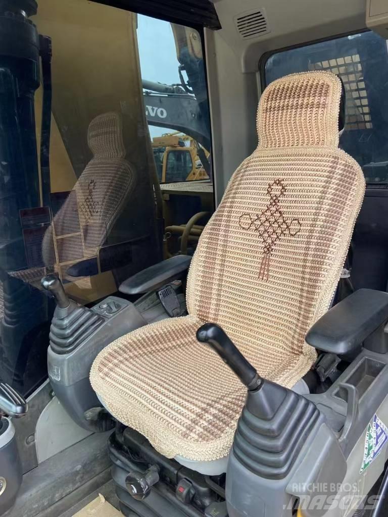 CAT 323 D L Верижен екскаватор